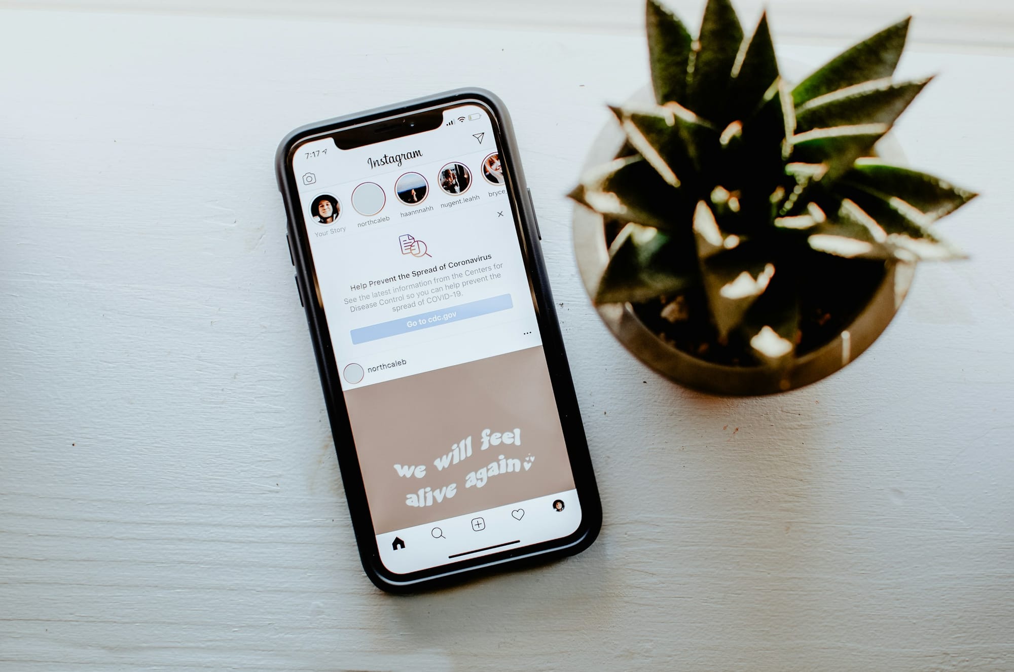 iphone - Instagram Marketing Tools