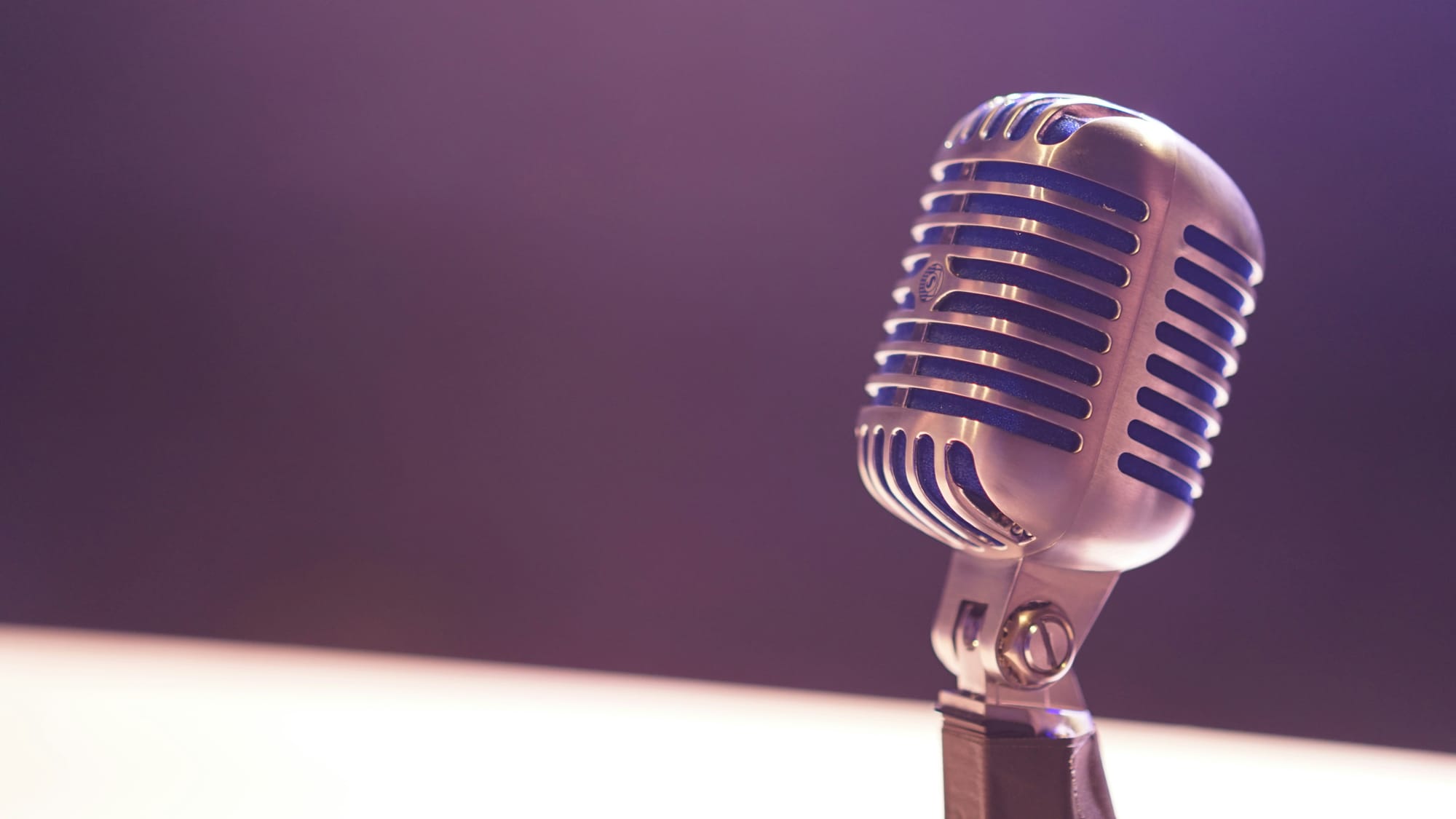 how do ai voice generators work