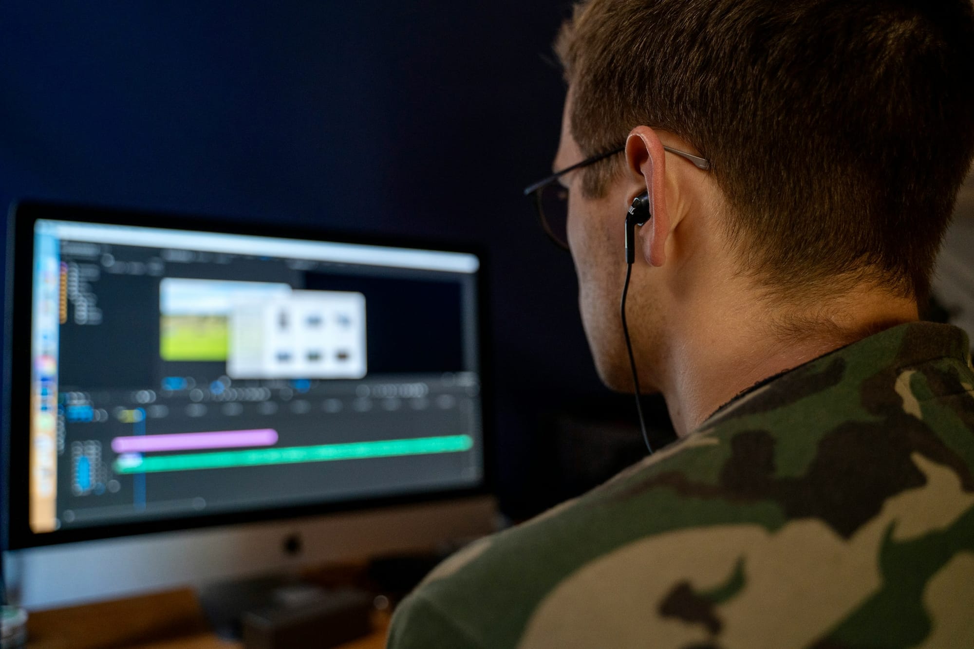 man editing - Best AI Video Apps