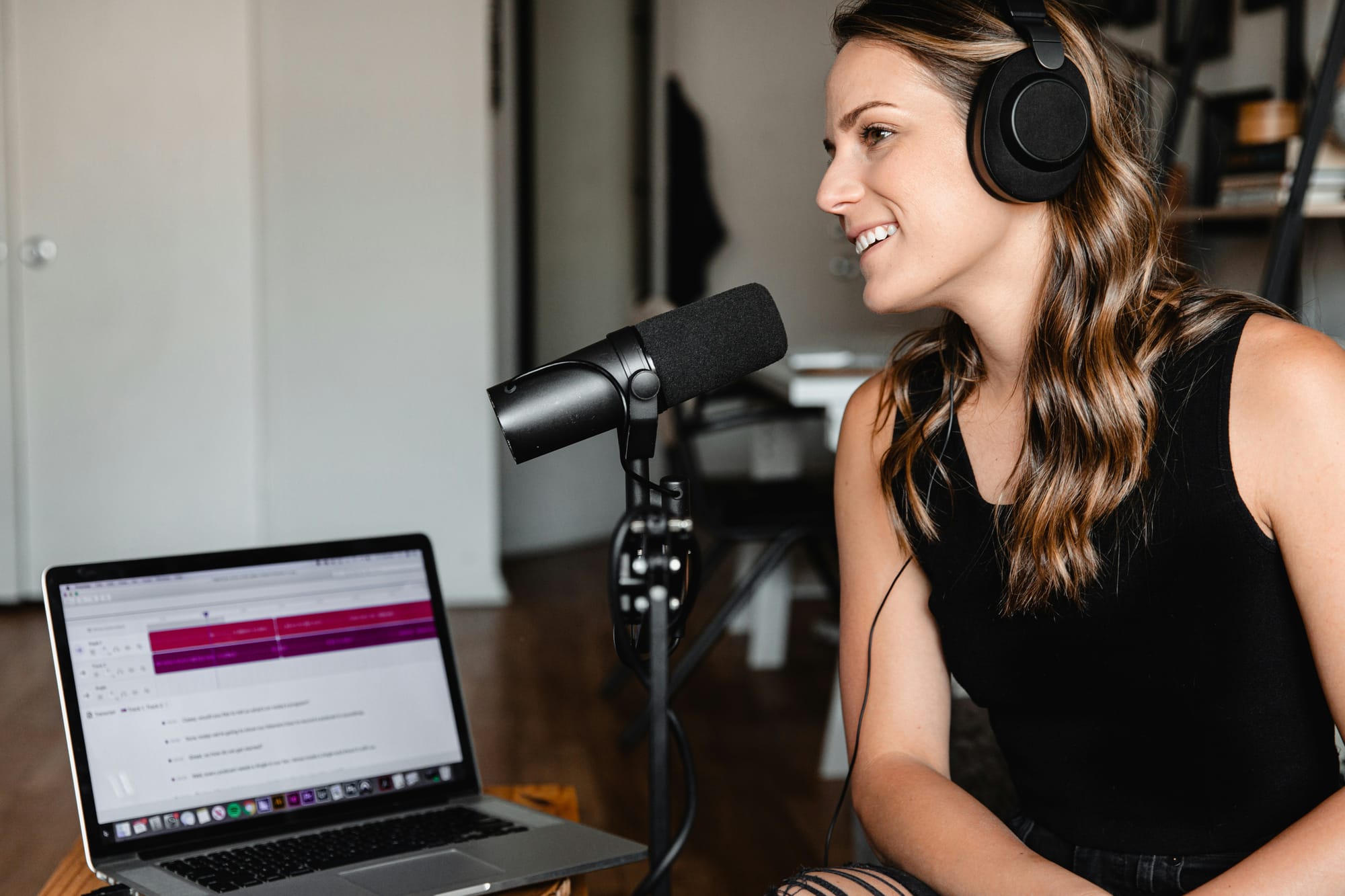 woman doing podcast - AutoPod Alternative