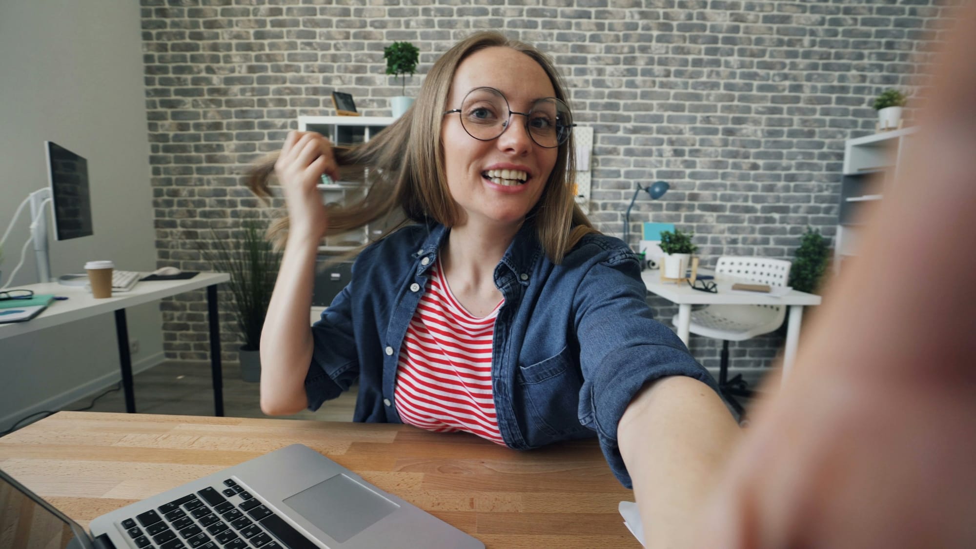 Lady Filming - How Much Does Facebook Reels Pay Per 1,000 Views